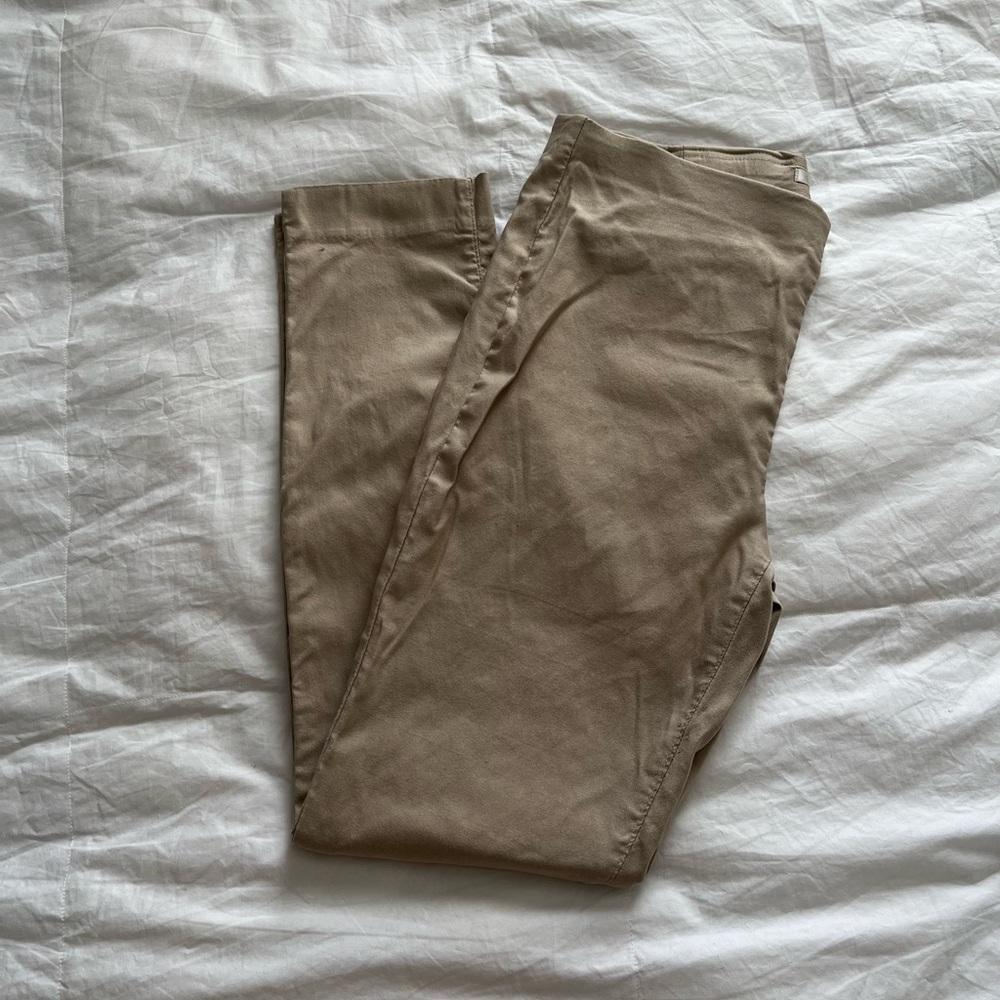 khaki pants